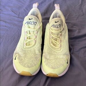 Nike Air 270 Light Green Sneakers